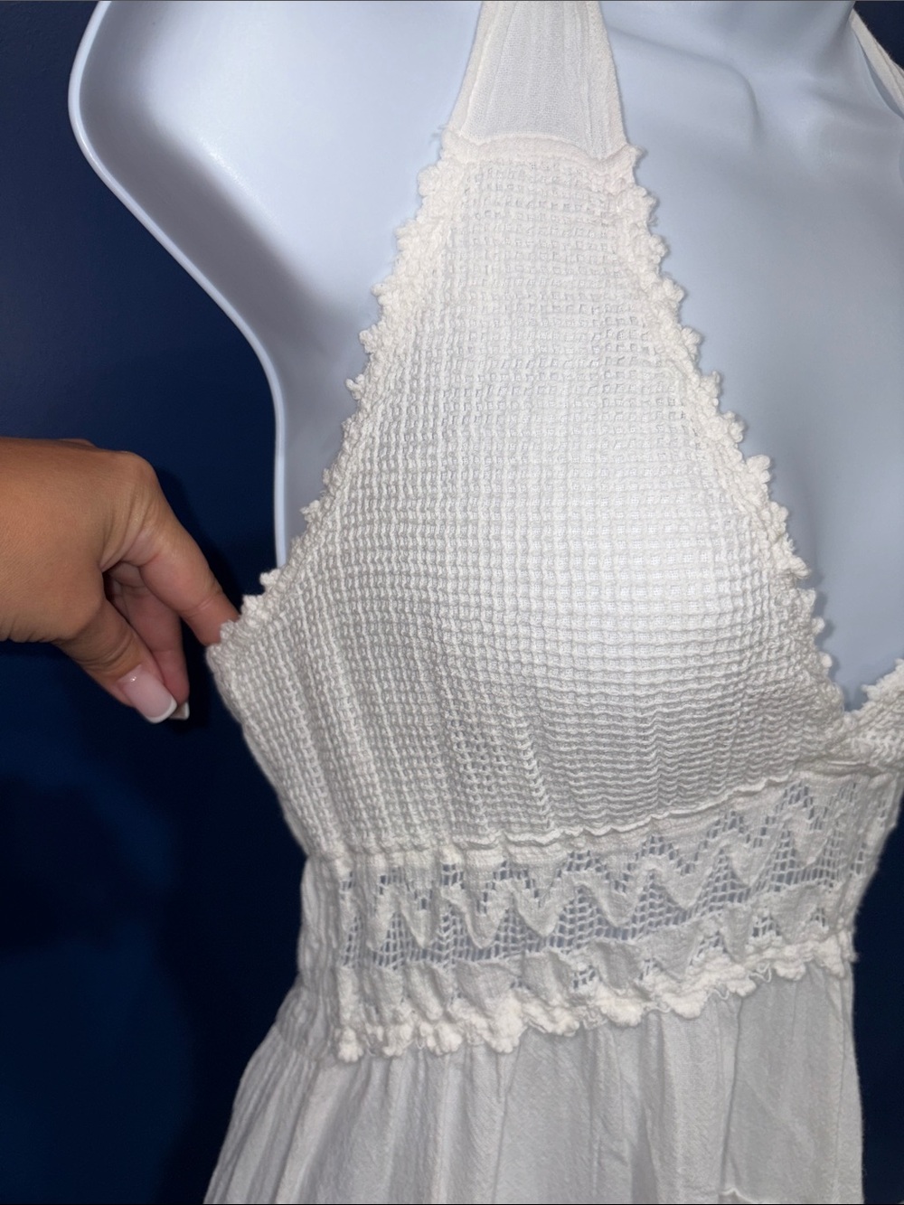 Sea Spice- Ivory Cotton Crochet Halter Maxi Dress Size Medium - Picture 6 of 16
